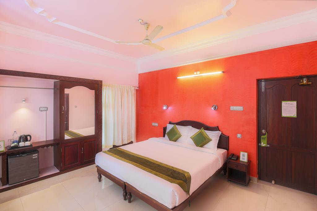 Treebo Moonlight Hotel Thiruvananthapuram Exterior photo