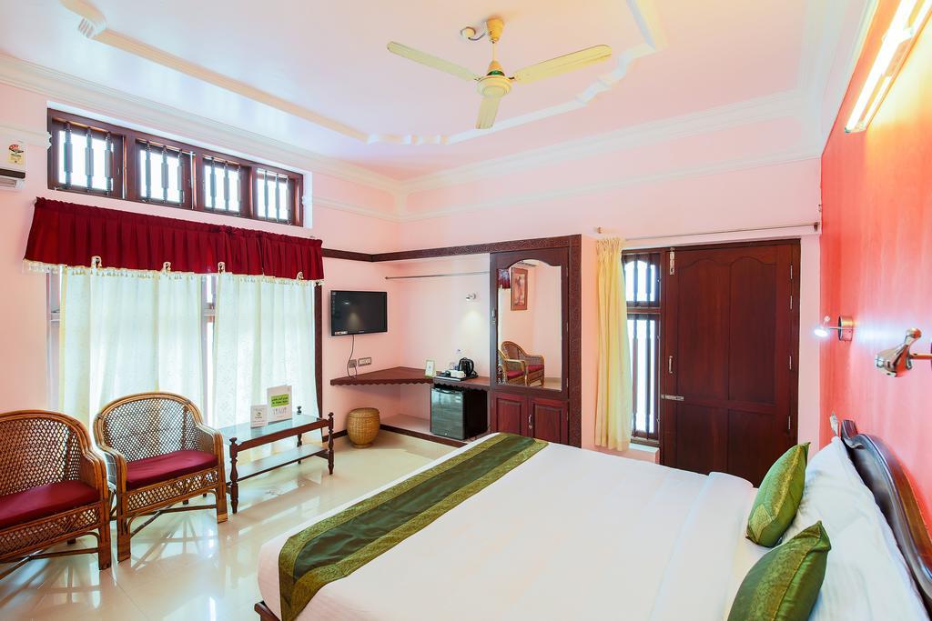 Treebo Moonlight Hotel Thiruvananthapuram Exterior photo