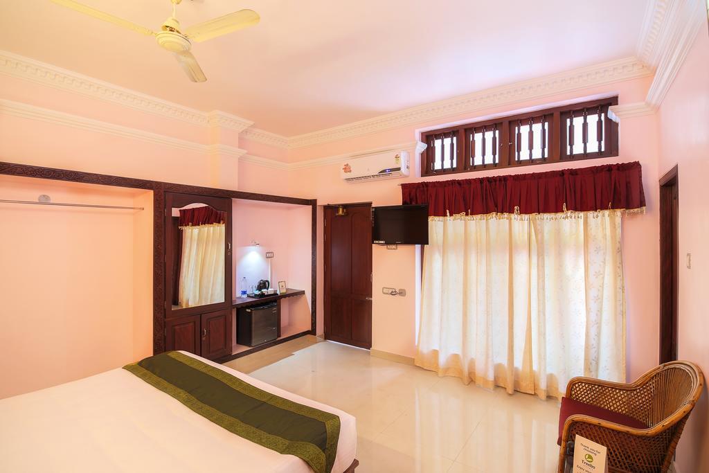 Treebo Moonlight Hotel Thiruvananthapuram Exterior photo