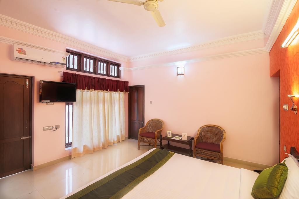 Treebo Moonlight Hotel Thiruvananthapuram Exterior photo
