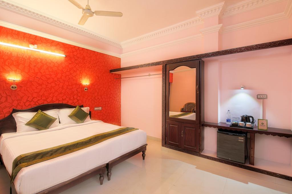 Treebo Moonlight Hotel Thiruvananthapuram Exterior photo