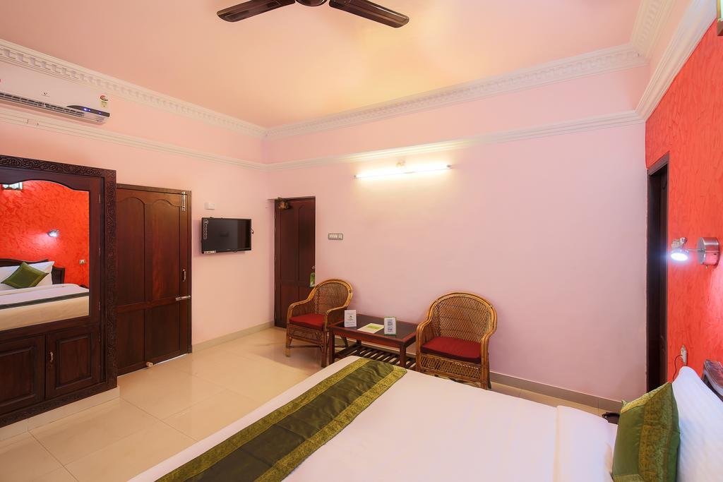 Treebo Moonlight Hotel Thiruvananthapuram Exterior photo