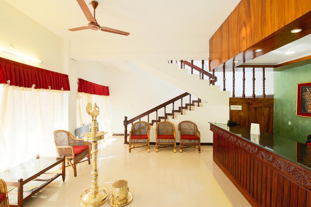Treebo Moonlight Hotel Thiruvananthapuram Exterior photo