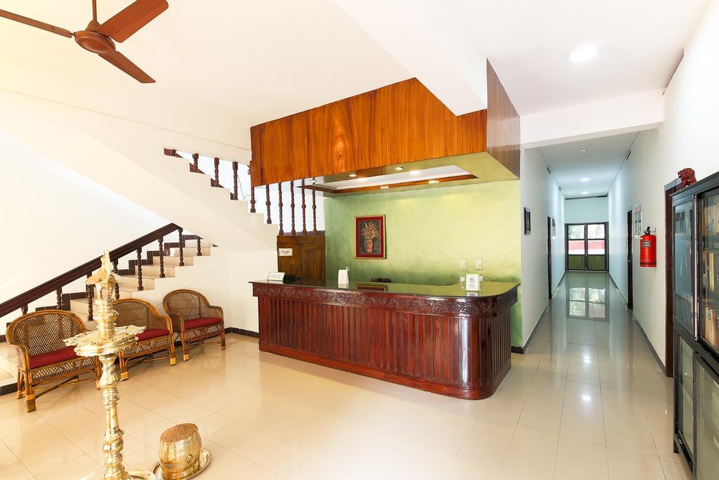 Treebo Moonlight Hotel Thiruvananthapuram Exterior photo