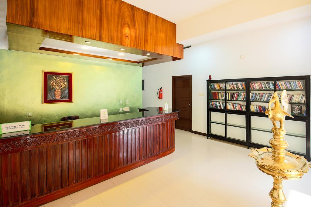 Treebo Moonlight Hotel Thiruvananthapuram Exterior photo